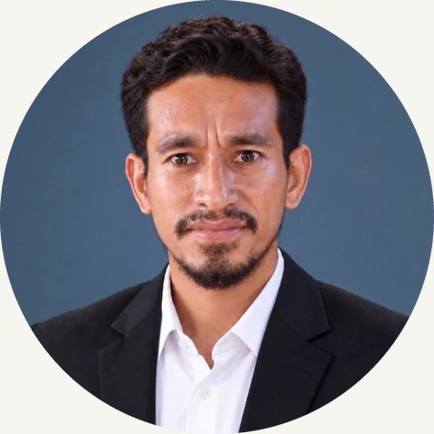 Potret Abdullah Tuasikal, Consultant di Winayasa Utama